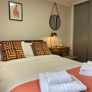  Apartment Private Main Door Lovely 2 Bedroom United Kingdom